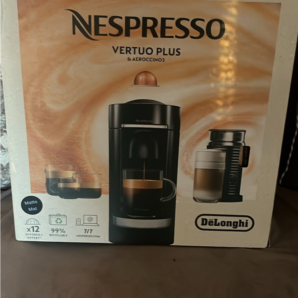 BRAND NEW! Nespresso Vertuo Plus with Aeroccino3 - Black - DēLonghi